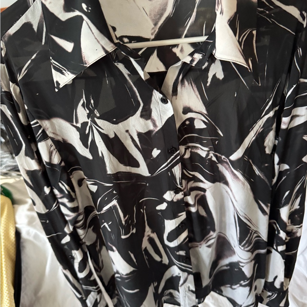 Alice + Olivia Monochrome Abstract Shirt